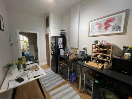 2 bedroom flat to rent - Photo 5