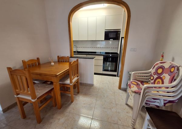 Ref.7505 2-Bedroom Apartment Just 300m from the Beach