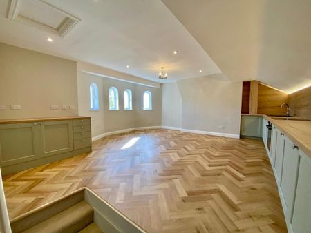 3 Bed Student Accommodation - Photo 2