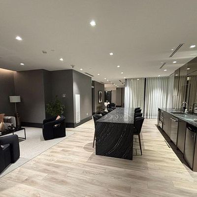 For Lease - 250 Lawrence Avenue Unit# 203, Toronto, Ontario - Photo 1