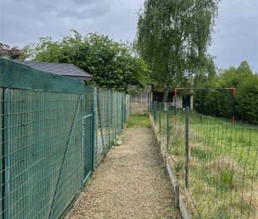 Instapklaar 2-slaapkamerappartement met tuin. - Photo 2