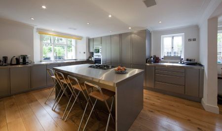 5 bedroom detached house to rent - Photo 5