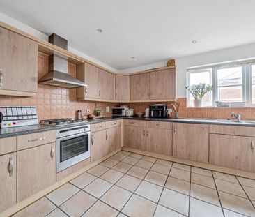 2 bedroom apartment to rent - Photo 2