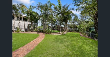 Lovely home on a great street - Photo 3