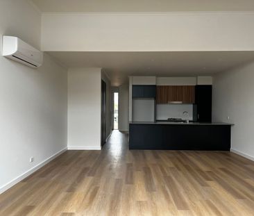 10 Florence Lane, Tonsley - Photo 3