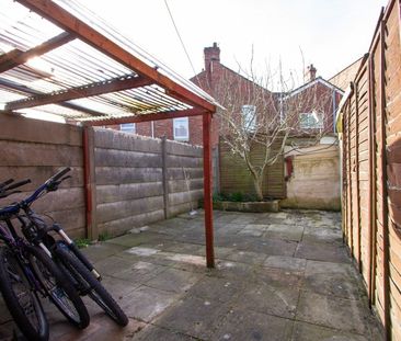 2 Bed Terraced House, Dorset Road, CV1 - Photo 2