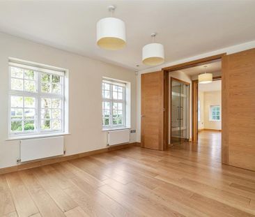 5 bedroom detached house to rent - Photo 3