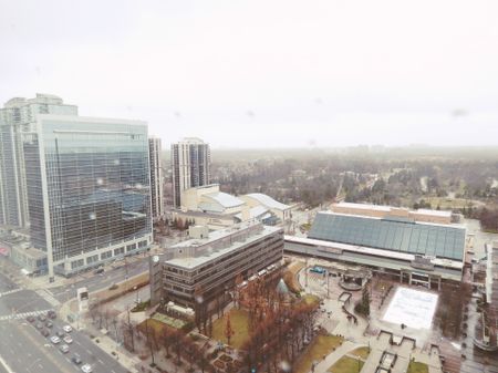 For Lease - 8 Hillcrest Avenue Unit# 2303, Toronto, Ontario - Photo 5