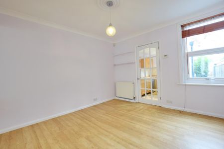 2 bedroom terraced house to rent - Photo 3