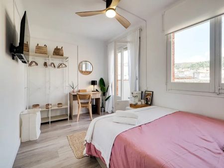 Passeig de Valldaura, Barcelona, Catalonia 08016 - Photo 4