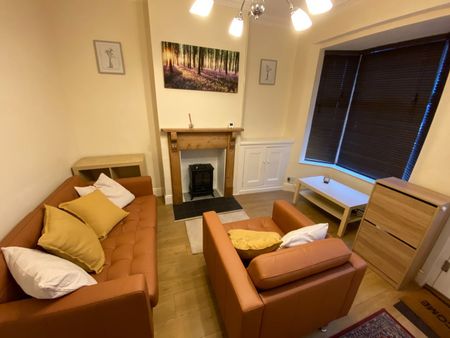 2 Bed Terraced House, Cranmer Street, LE3 - Photo 3