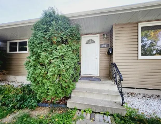 5911 152A Avenue NW - MAIN | 5911 152A Avenue NW, Edmonton - Photo 1