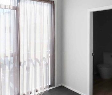 Apartment Living - Photo 4