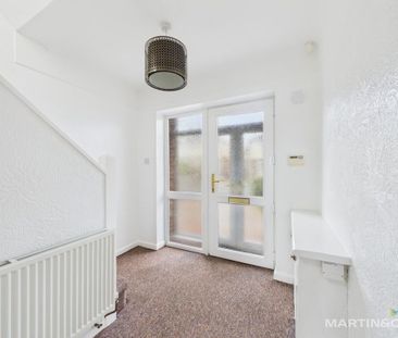 3 bedroom semi-detached house to rent - Photo 6