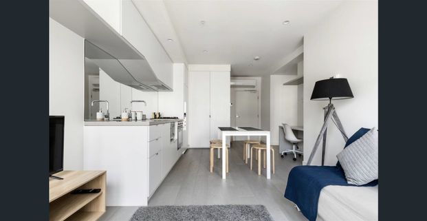 Furnished 1 Bedroom Home, CBD Central Location - Photo 1