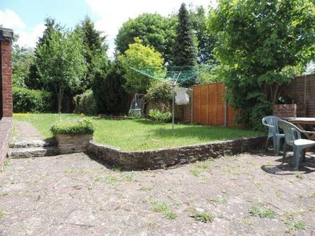 1 bedroom in a house share to rent - Photo 5