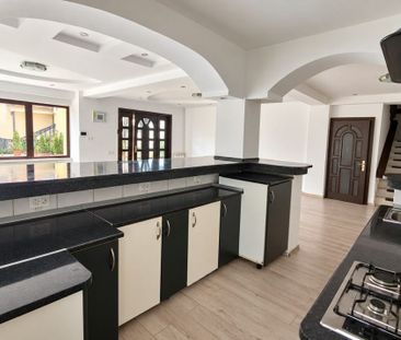 Casa cu 5 camere de inchiriat - locuire sau birouri, Sibiu - Photo 1