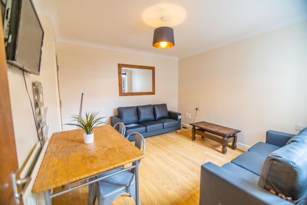 18 Gordon Street - Photo 1