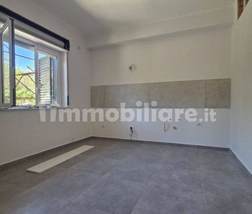 Bilocale via Litteri 43, Centro, Aci Castello - Foto 3