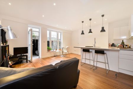 Queenstown Road, Battersea, London, SW8 - Photo 3