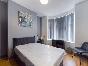 Gresham Road, Middlesbrough - Photo 4