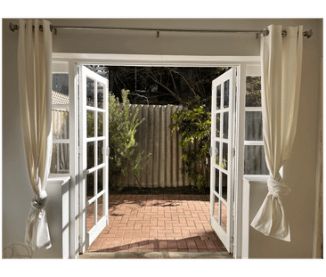 1-Bedroom Apartment in Prime Inner-City Location - Photo 1