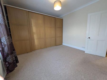 3 bedroom terraced house to rent - Photo 3