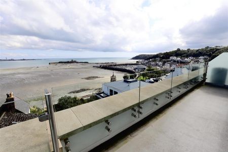 4 bedroom terraced house to rent - Photo 3