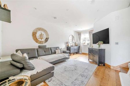 Tilford Street, Tilford, Farnham, Surrey, GU10 - Photo 5