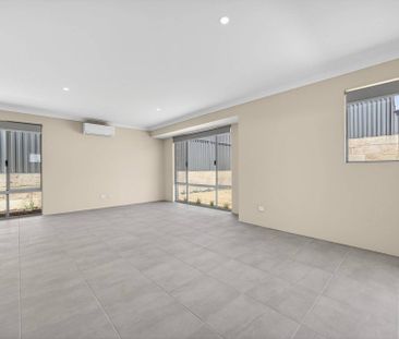 BRAND NEW - 5 Bedrooms! - Photo 1