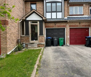 For Lease - 3918 Zenith Court, Mississauga, Ontario - Photo 1