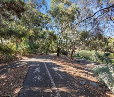 Character 3 bedroom home - Photo 1