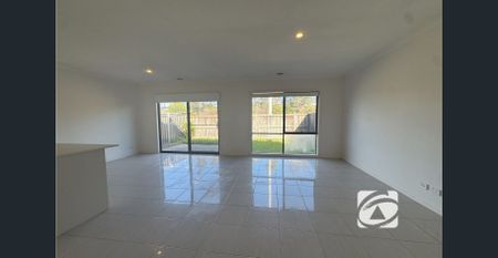 MODERN 3 BEDROOM HOME WITH PRIME LOCATION! - Photo 3