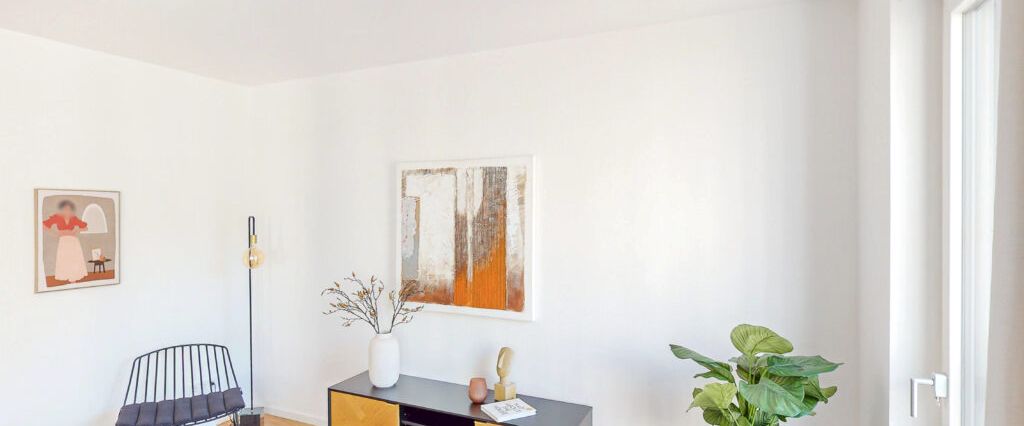 Mietpreisgedämpfte Wohnung! Familienfreundliche 4-Zimmer-Wohnung mit Balkon und zwei Bädern - Photo 1