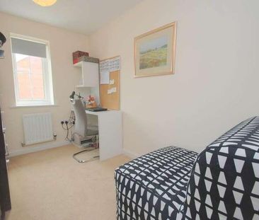 Honeysuckle Close, Norwich, NR4 - Photo 5