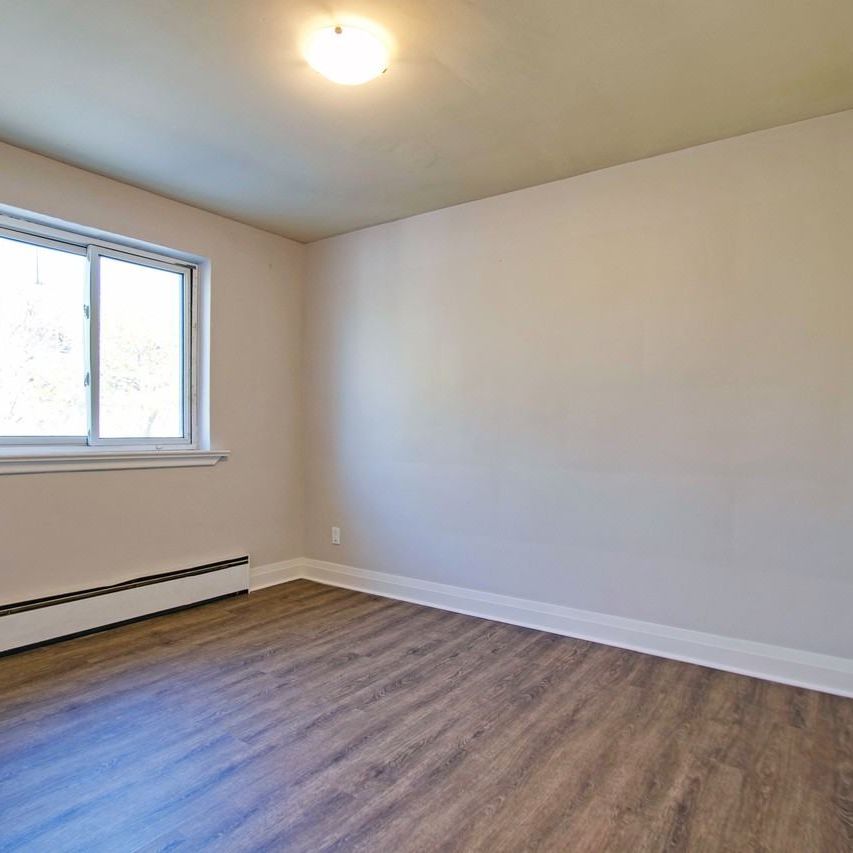 109 Craydon Road apartment — Whitby, ON (2-Bedroom) - 2 Bedroom - Photo 1