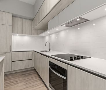 For Lease - 14 David Eyer Road Unit# 1014, Richmond Hill, Ontario - Photo 3