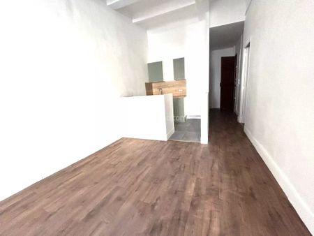 Location Appartement 3 pièces 69 m2 à Aubagne - Photo 3