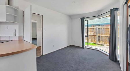 Spacious & Freshly Updated Home - Photo 2