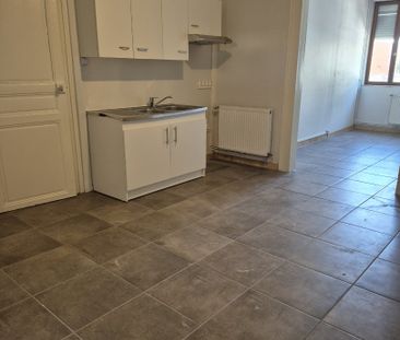 Location Appartement 3 pièces 76m² MAUBEUGE 59600 - Photo 5