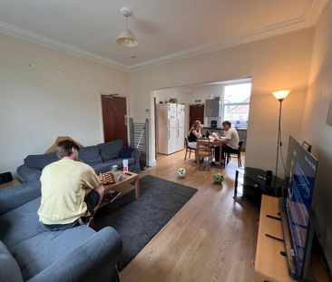 6 bedroom private hall to rent - Photo 4