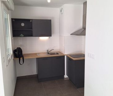 T2 AVEC LOGGIA ET PARKING - Photo 5