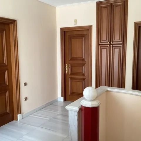 Μονοκατοικία για ενοικίαση Καστρί - Πολιτεία (Νέα Ερυθραία) - Φωτογραφία 1