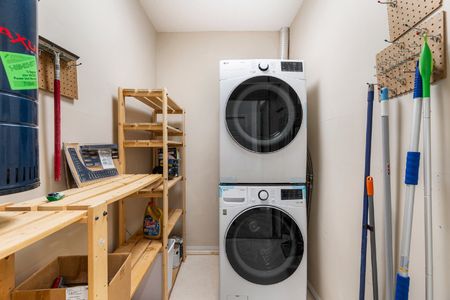 203-5201 Dalhousie Dr Nw - Photo 2