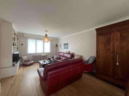 Location Maison 5 pièces 143m² LE MANS 72100 - Photo 3