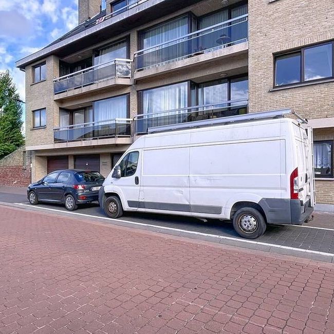 Appartement te huur in Oostende voor € 825 met 2 slaapkamers - Foto 1