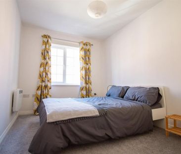 2 bedroom apartment to rent - Photo 4