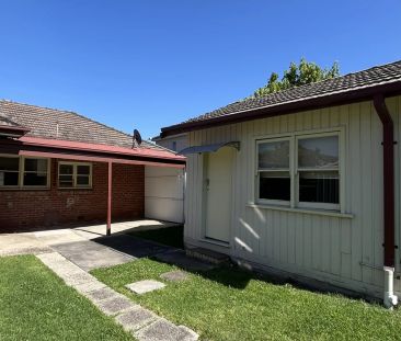 Huge yard great for family fun - Photo 5