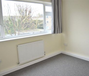2 bedroom maisonette to rent - Photo 4