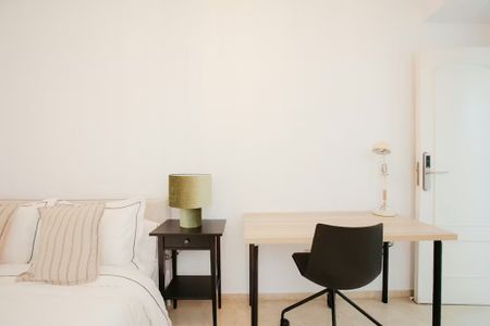 Calle Jesús, Valencia, Valencian Community 46007 - Photo 3